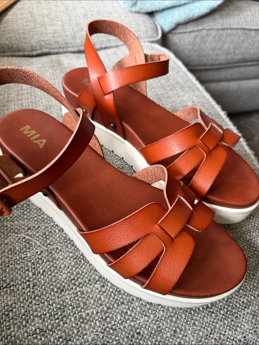 NEW MIA Women's Cognac Brown Leather Strappy cushioned Platform Sandals